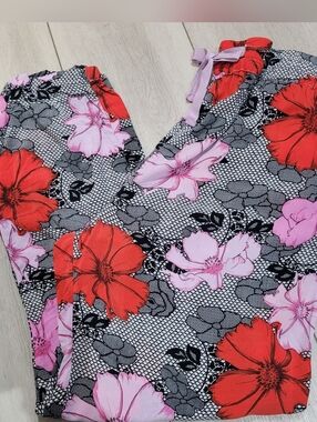 Peter Alexander Women's Floral Lace Print Lounge Pants Medium Black Red Pink